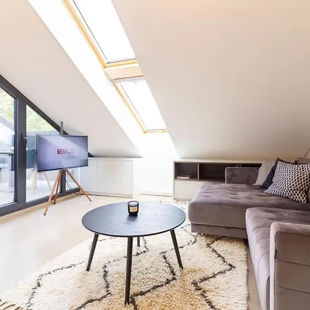 Unique Cuprum Apartment, By Cohost Apartman