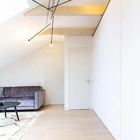 Unique Cuprum Apartment, By Cohost Διαμέρισμα *